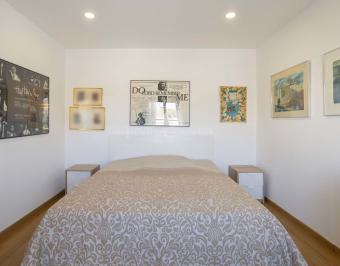 Image No.25-3 Bed Townhouse for sale