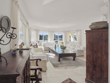 2104-341157-b952a8cbdbc2fd66601ce91bb265b9cce