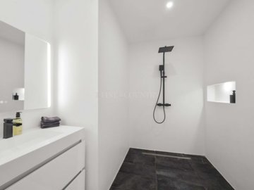 2104-341221-14d4e763c151089fe37f379b2f9be1ace