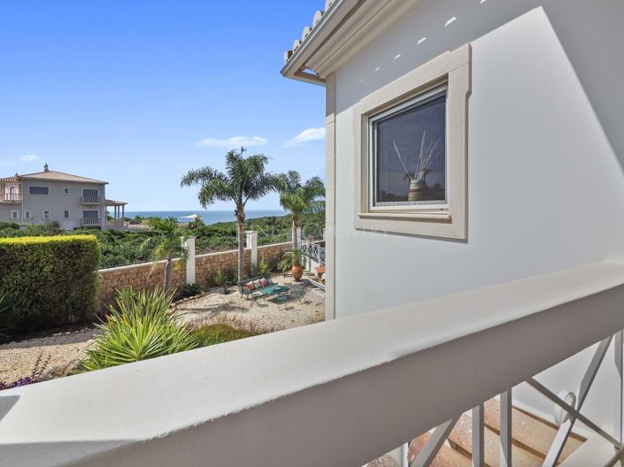 Image No.55-7 Bed Property for sale