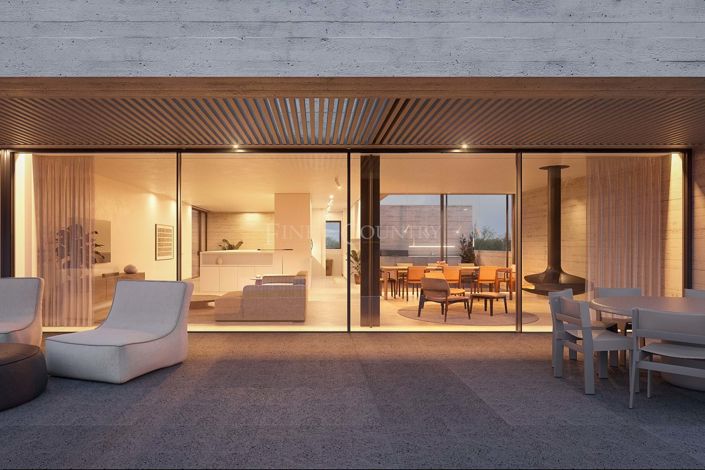 Image No.14-4 Bed Property for sale