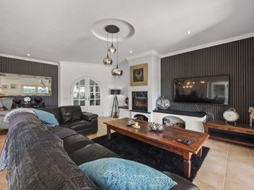 2104-345742-14d4e763c151089fe37f379b2f9be1ace