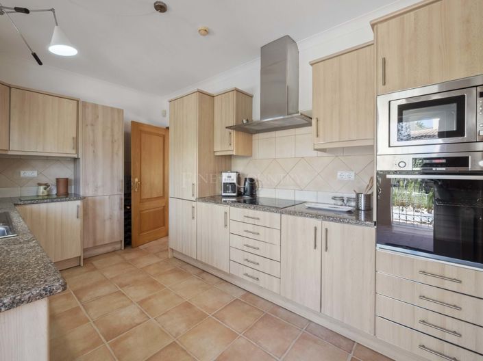 Image No.8-3 Bed Villa for sale