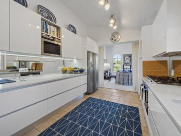 2104-353910-b952a8cbdbc2fd66601ce91bb265b9cce