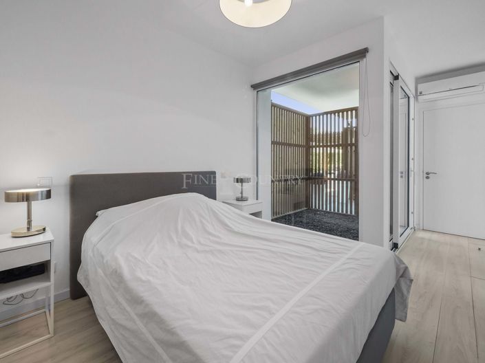 Image No.13-3 Bed Property for sale