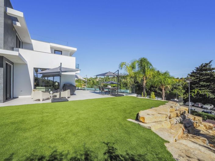 Image No.43-4 Bed Property for sale