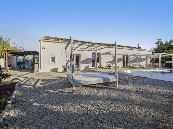 Image No.36-4 Bed Property for sale