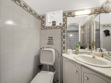 2104-363496-b952a8cbdbc2fd66601ce91bb265b9cce