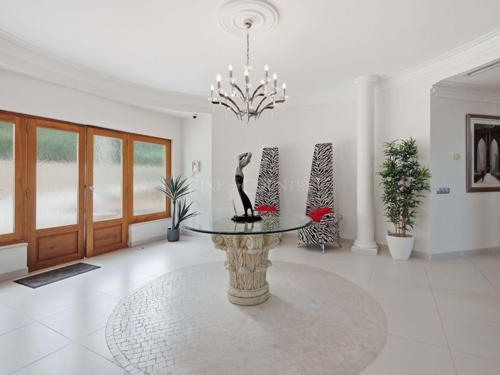 Image No.16-4 Bed Property for sale