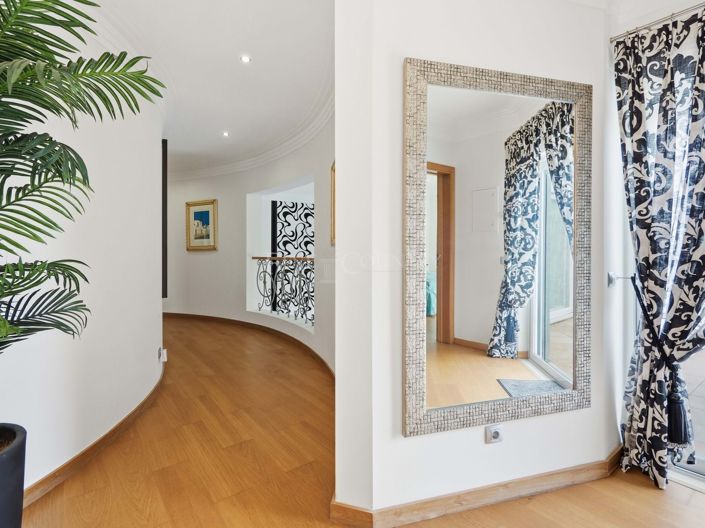 Image No.36-4 Bed Property for sale