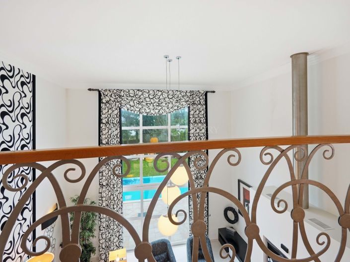 Image No.37-4 Bed Property for sale