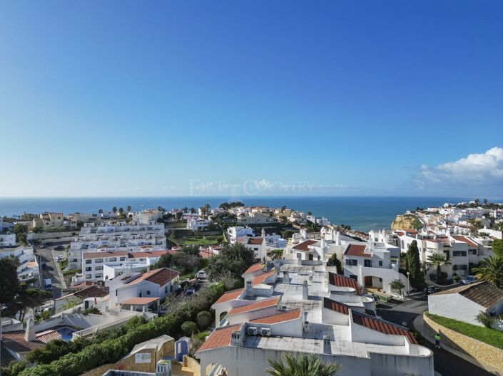 Image No.29-3 Bed Townhouse for sale