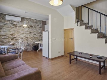 2104-366369-b952a8cbdbc2fd66601ce91bb265b9cce