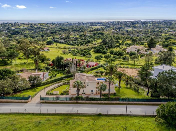 Image No.37-4 Bed Property for sale