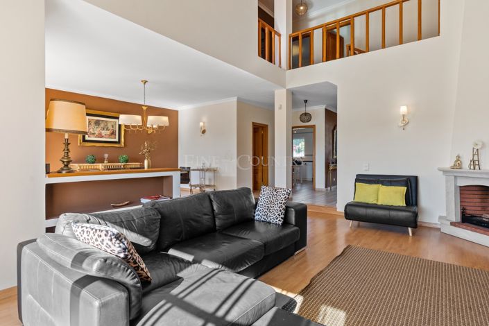 Image No.17-3 Bed Semi-Detached for sale