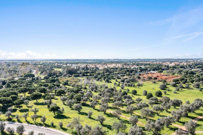 Image No.24-3 Bed Semi-Detached for sale