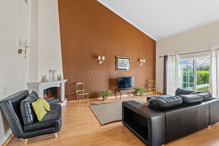 Image No.8-3 Bed Semi-Detached for sale