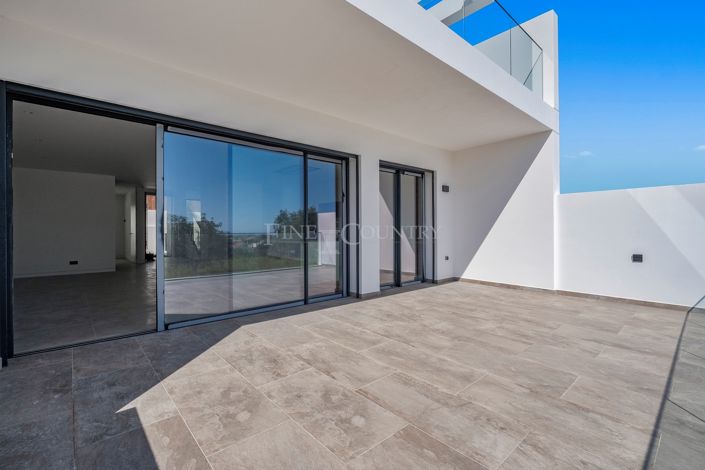 Image No.29-4 Bed Semi-Detached for sale