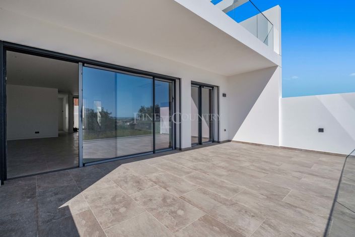 Image No.31-4 Bed Semi-Detached for sale