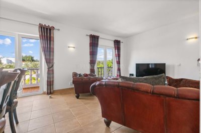 2104-250688-14d4e763c151089fe37f379b2f9be1ace