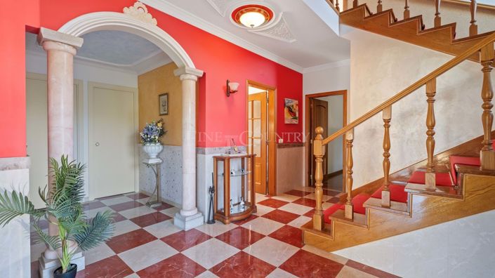 Image No.9-3 Bed Property for sale