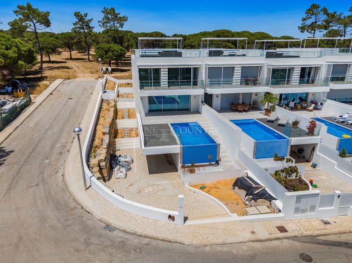 Image No.3-Jumelé de 3 chambres à vendre à Vilas Alvas