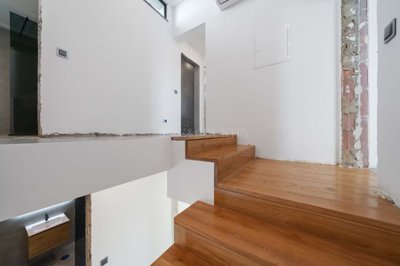 2104-310393-14d4e763c151089fe37f379b2f9be1ace