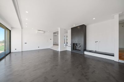 2104-310393-14d4e763c151089fe37f379b2f9be1ace