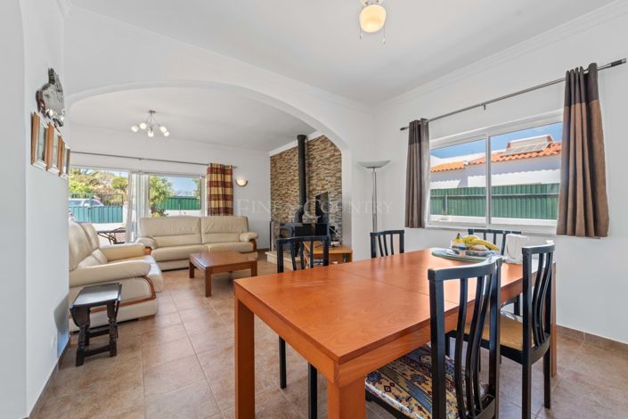 Image No.5-4 Bed Villa for sale