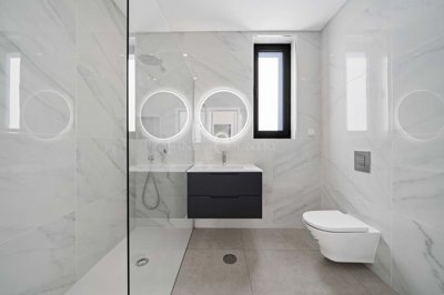 2104-352828-b952a8cbdbc2fd66601ce91bb265b9cce