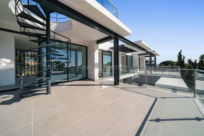 Image No.17-4 Bed Villa for sale