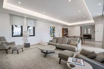 2104-341057-b952a8cbdbc2fd66601ce91bb265b9cce