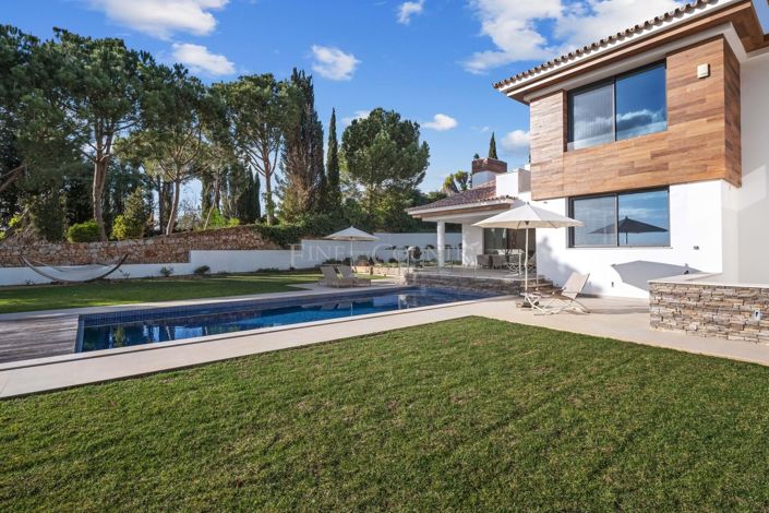 Image No.27-4 Bed Property for sale