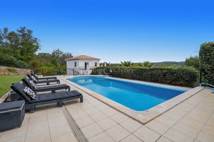 Image No.32-3 Bed Property for sale