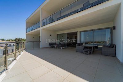 2104-353697-b952a8cbdbc2fd66601ce91bb265b9cce