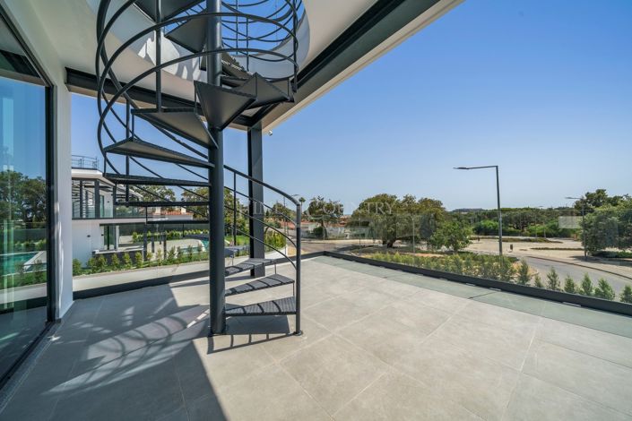 Image No.13-4 Bed Villa for sale