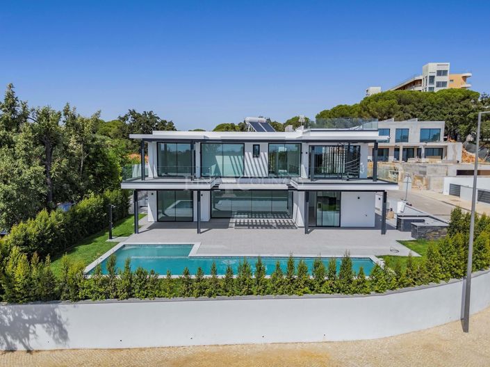 Image No.2-4 Bed Villa for sale