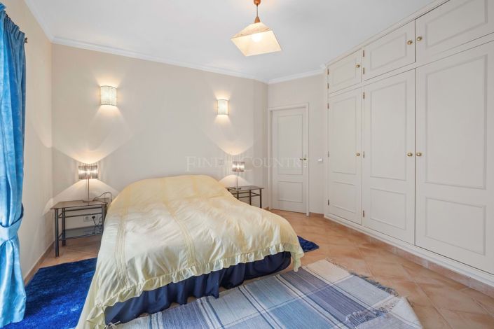 Image No.27-5 Bed Villa for sale