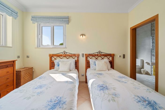 Image No.22-4 Bed Villa for sale