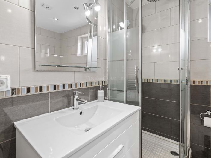 Image No.15-3 Bed Villa for sale