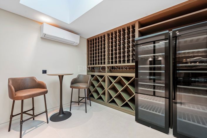 Image No.49-7 Bed Villa for sale