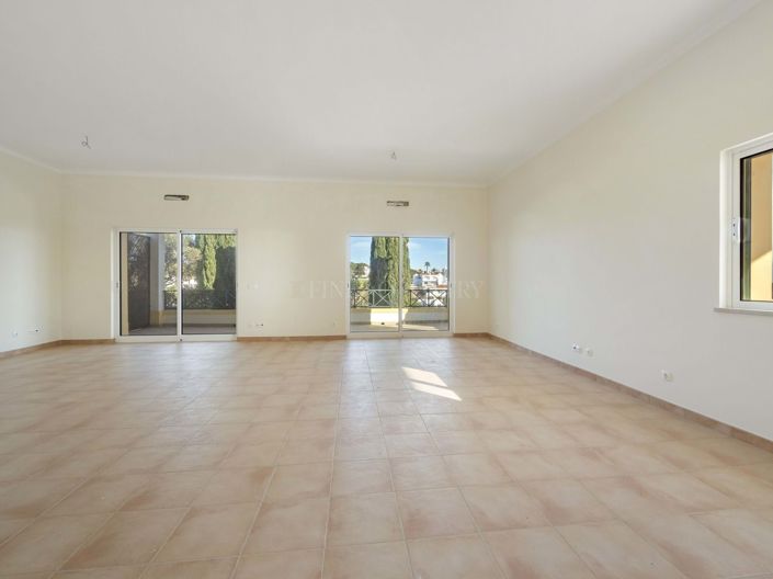 Image No.2-Propriété à vendre à Carvoeiro