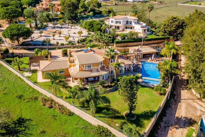 Image No.47-4 Bed Property for sale