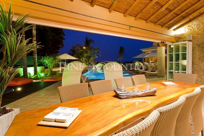 Image No.55-4 Bed Property for sale