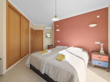 2104-246096-14d4e763c151089fe37f379b2f9be1ace