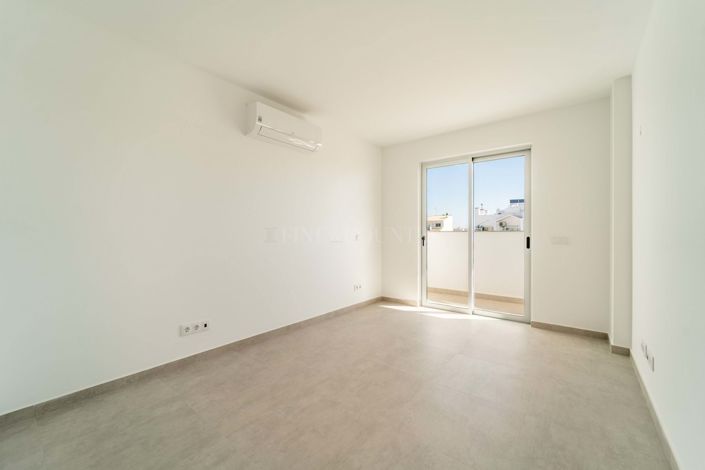 Image No.13-4 Bed Penthouse for sale