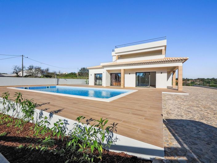 Image No.34-4 Bed Property for sale