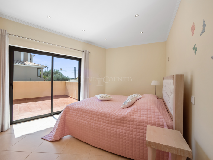 Image No.13-3 Bed Villa for sale