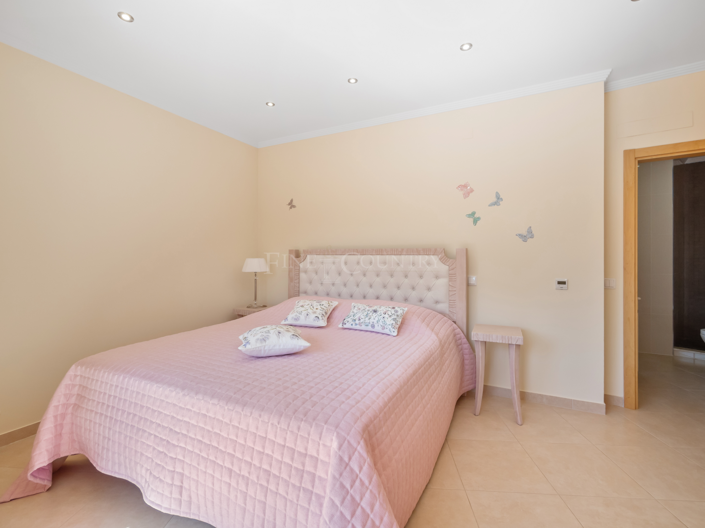 Image No.14-3 Bed Villa for sale