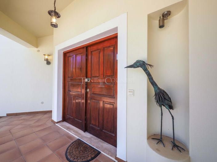 Image No.5-4 Bed Property for sale